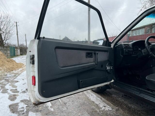 Белый ВАЗ 2108, объемом двигателя 1.6 л и пробегом 175 тыс. км за 1500 $, фото 12 на Automoto.ua