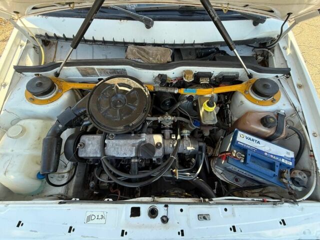 Белый ВАЗ 2108, объемом двигателя 1.5 л и пробегом 120 тыс. км за 1200 $, фото 4 на Automoto.ua