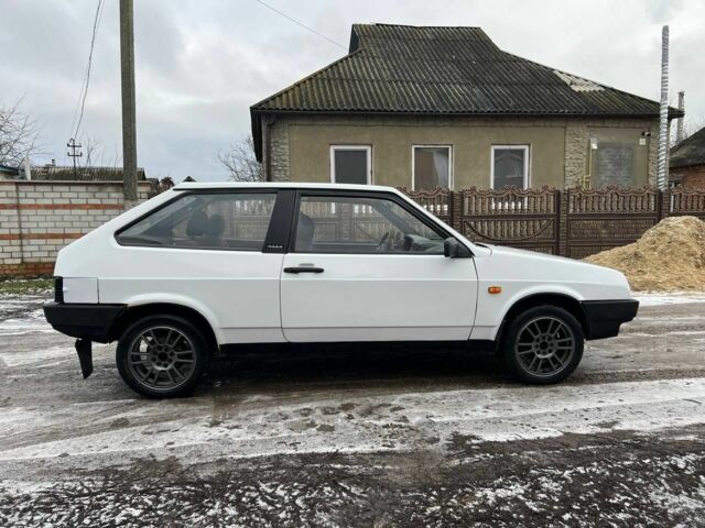 Белый ВАЗ 2108, объемом двигателя 1.6 л и пробегом 175 тыс. км за 1500 $, фото 6 на Automoto.ua