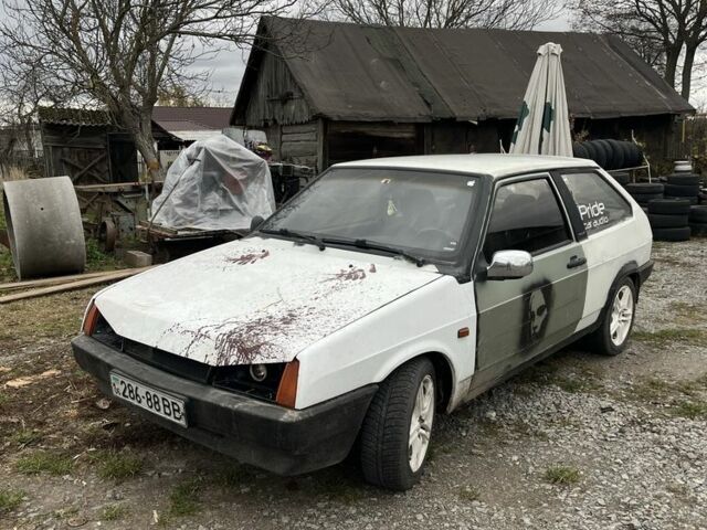 Белый ВАЗ 2108, объемом двигателя 0 л и пробегом 300 тыс. км за 1100 $, фото 6 на Automoto.ua