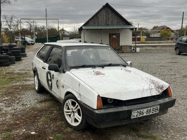 Белый ВАЗ 2108, объемом двигателя 0 л и пробегом 300 тыс. км за 1100 $, фото 5 на Automoto.ua