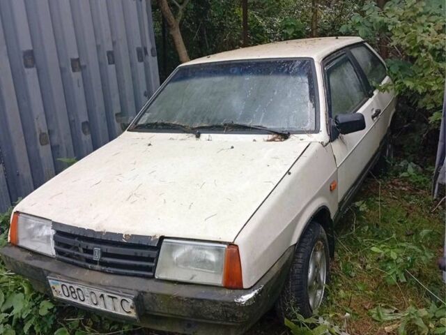 Білий ВАЗ 2108, об'ємом двигуна 1.5 л та пробігом 300 тис. км за 600 $, фото 1 на Automoto.ua
