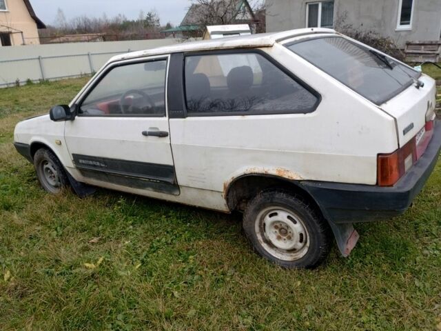 Белый ВАЗ 2108, объемом двигателя 1.6 л и пробегом 100 тыс. км за 357 $, фото 1 на Automoto.ua