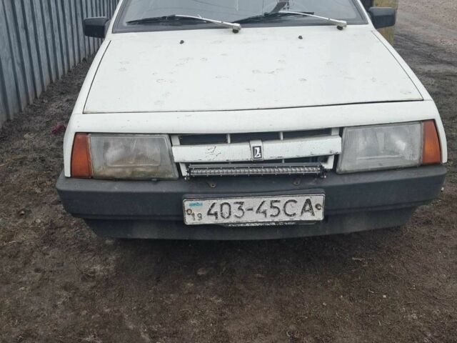 Белый ВАЗ 2108, объемом двигателя 1.3 л и пробегом 1000 тыс. км за 750 $, фото 1 на Automoto.ua
