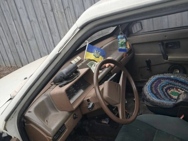 Белый ВАЗ 2108, объемом двигателя 1.3 л и пробегом 1000 тыс. км за 750 $, фото 2 на Automoto.ua