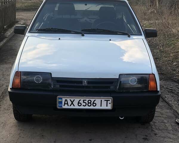 Белый ВАЗ 2108, объемом двигателя 1.1 л и пробегом 130 тыс. км за 1500 $, фото 2 на Automoto.ua