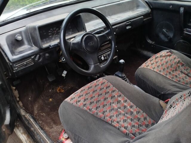 ВАЗ 2108 1987 в Глухове на Automoto.ua Белый ВАЗ 2108, объемом двигателя 1 л и пробегом 5 тыс. км за 700 $, фото 4 на Automoto.ua