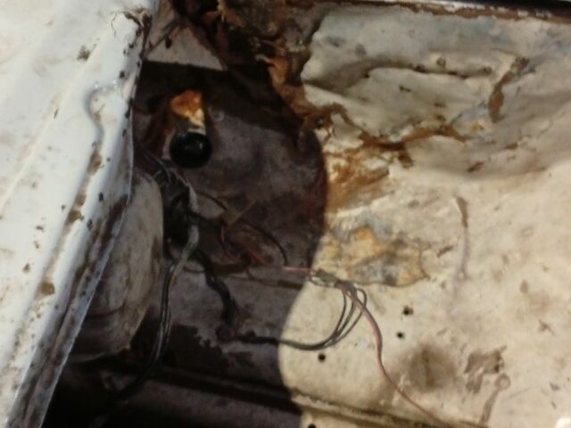 Белый ВАЗ 2108, объемом двигателя 1.3 л и пробегом 408 тыс. км за 524 $, фото 5 на Automoto.ua