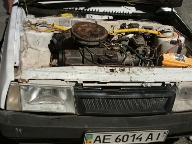 Белый ВАЗ 2108, объемом двигателя 1.3 л и пробегом 408 тыс. км за 524 $, фото 4 на Automoto.ua