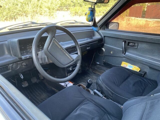 Белый ВАЗ 2108, объемом двигателя 1.6 л и пробегом 90 тыс. км за 680 $, фото 2 на Automoto.ua