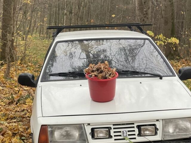 Білий ВАЗ 2108, об'ємом двигуна 1.1 л та пробігом 56 тис. км за 1608 $, фото 4 на Automoto.ua