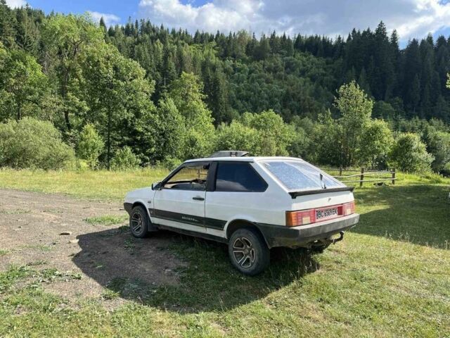 Білий ВАЗ 2108, об'ємом двигуна 1.5 л та пробігом 2 тис. км за 1000 $, фото 3 на Automoto.ua