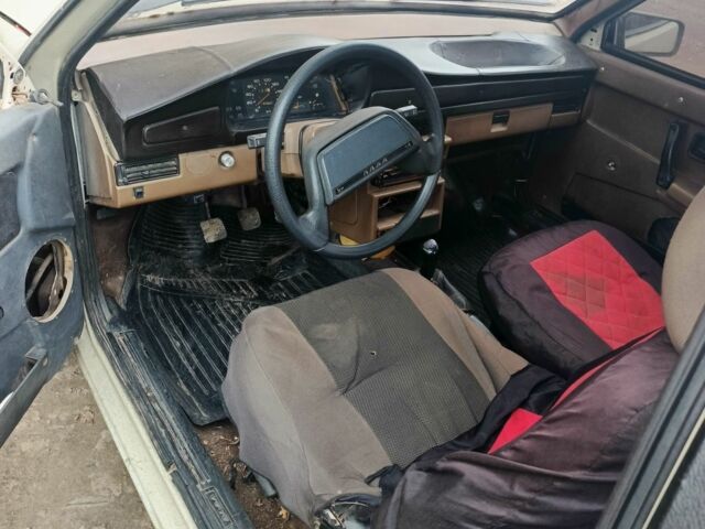 Бежевый ВАЗ 2108, объемом двигателя 1 л и пробегом 1 тыс. км за 425 $, фото 6 на Automoto.ua