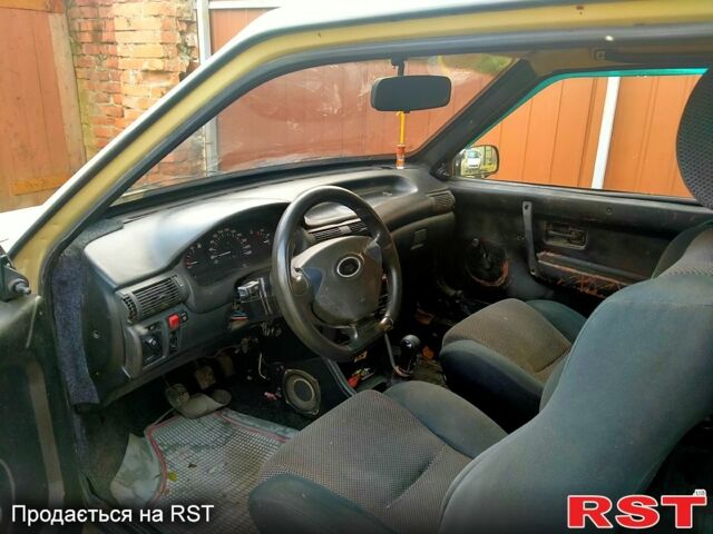 Бежевый ВАЗ 2108, объемом двигателя 1.3 л и пробегом 100 тыс. км за 850 $, фото 2 на Automoto.ua