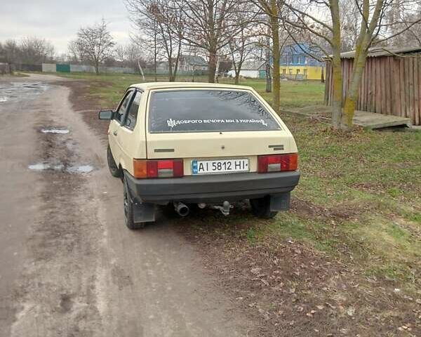 Бежевый ВАЗ 2108, объемом двигателя 1.29 л и пробегом 175 тыс. км за 950 $, фото 5 на Automoto.ua