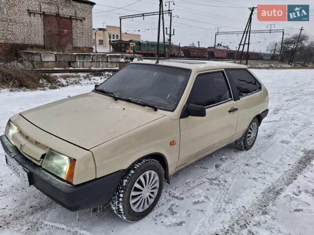 Бежевый ВАЗ 2108, объемом двигателя 1.29 л и пробегом 200 тыс. км за 750 $, фото 12 на Automoto.ua