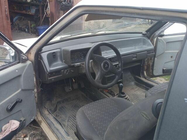 Бежевый ВАЗ 2108, объемом двигателя 0 л и пробегом 20 тыс. км за 500 $, фото 2 на Automoto.ua