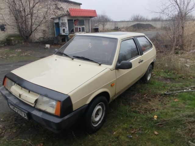 Бежевый ВАЗ 2108, объемом двигателя 0 л и пробегом 200 тыс. км за 1200 $, фото 3 на Automoto.ua