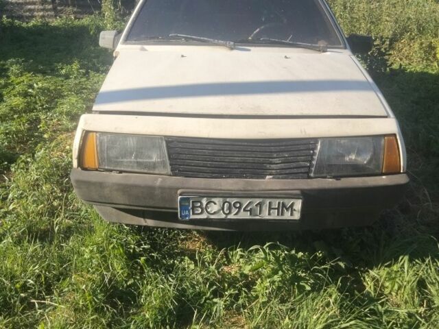 Бежевый ВАЗ 2108, объемом двигателя 1.3 л и пробегом 40 тыс. км за 300 $, фото 1 на Automoto.ua
