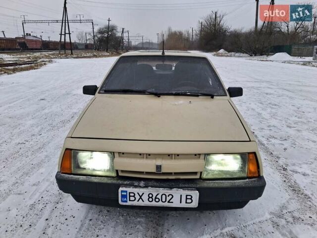 Бежевый ВАЗ 2108, объемом двигателя 1.29 л и пробегом 200 тыс. км за 750 $, фото 1 на Automoto.ua