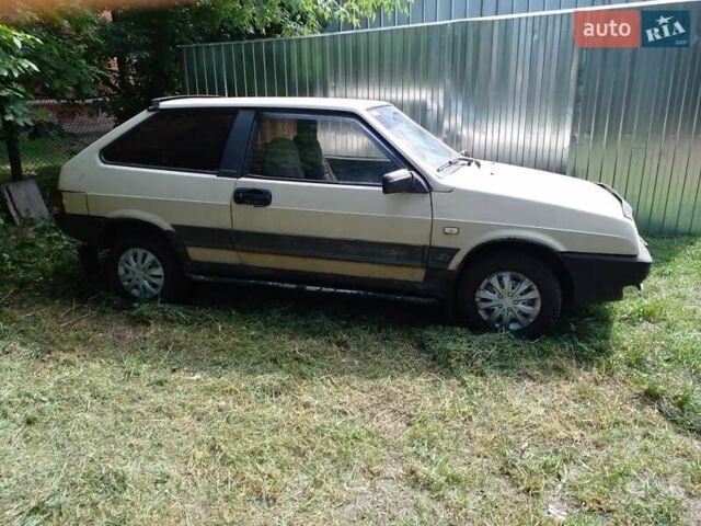 Бежевый ВАЗ 2108, объемом двигателя 1.3 л и пробегом 200 тыс. км за 900 $, фото 2 на Automoto.ua