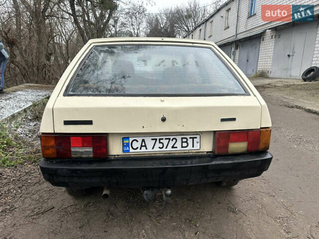 Бежевый ВАЗ 2108, объемом двигателя 1.3 л и пробегом 250 тыс. км за 750 $, фото 4 на Automoto.ua