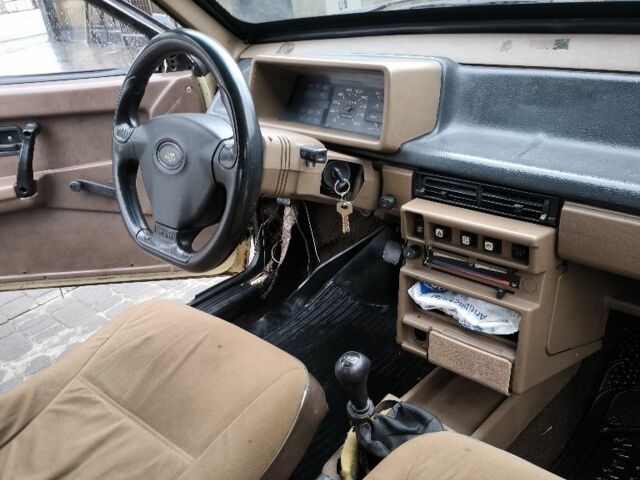 Бежевый ВАЗ 2108, объемом двигателя 0 л и пробегом 333 тыс. км за 600 $, фото 16 на Automoto.ua