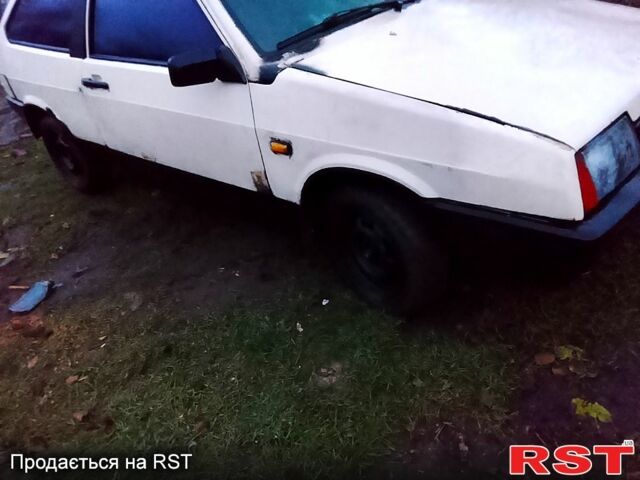 Бежевый ВАЗ 2108, объемом двигателя 1.3 л и пробегом 185 тыс. км за 600 $, фото 2 на Automoto.ua