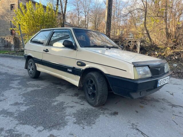 Бежевый ВАЗ 2108, объемом двигателя 1.3 л и пробегом 777 тыс. км за 850 $, фото 2 на Automoto.ua