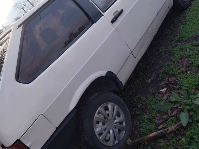 Бежевый ВАЗ 2108, объемом двигателя 1.3 л и пробегом 2 тыс. км за 800 $, фото 4 на Automoto.ua