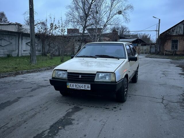 Бежевий ВАЗ 2108, об'ємом двигуна 1.3 л та пробігом 250 тис. км за 600 $, фото 1 на Automoto.ua