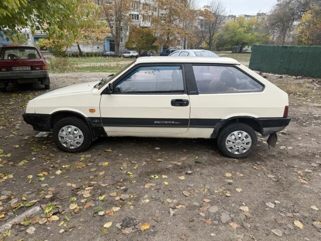 Бежевый ВАЗ 2108, объемом двигателя 1.3 л и пробегом 200 тыс. км за 900 $, фото 1 на Automoto.ua