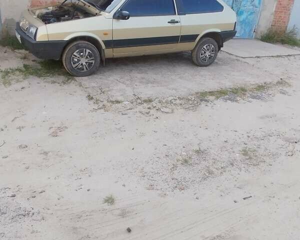 Бежевый ВАЗ 2108, объемом двигателя 1.3 л и пробегом 820 тыс. км за 1933 $, фото 3 на Automoto.ua