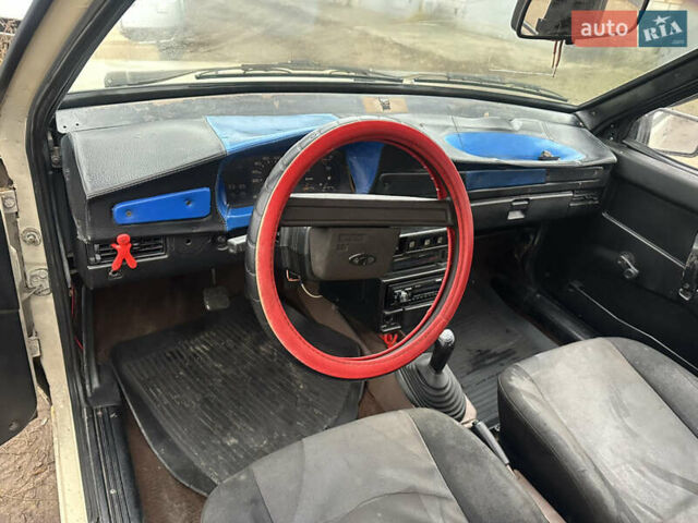 Бежевый ВАЗ 2108, объемом двигателя 1.3 л и пробегом 250 тыс. км за 750 $, фото 8 на Automoto.ua