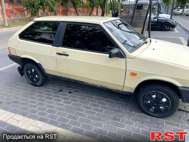 Бежевый ВАЗ 2108, объемом двигателя 1.3 л и пробегом 200 тыс. км за 1300 $, фото 1 на Automoto.ua
