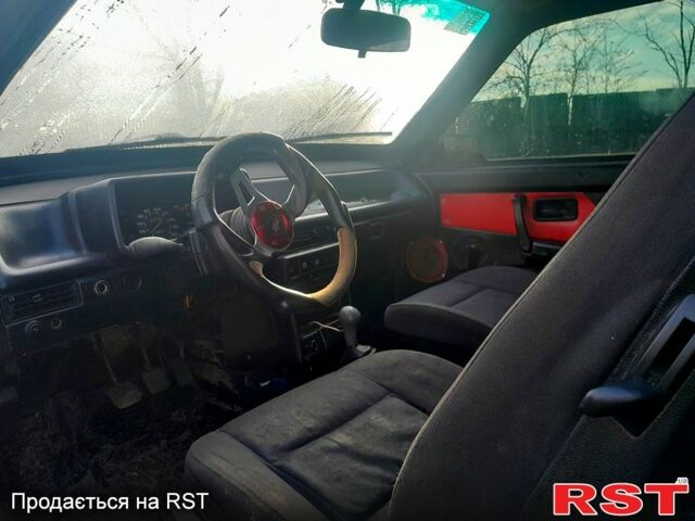 Бежевый ВАЗ 2108, объемом двигателя 1.3 л и пробегом 280 тыс. км за 600 $, фото 2 на Automoto.ua