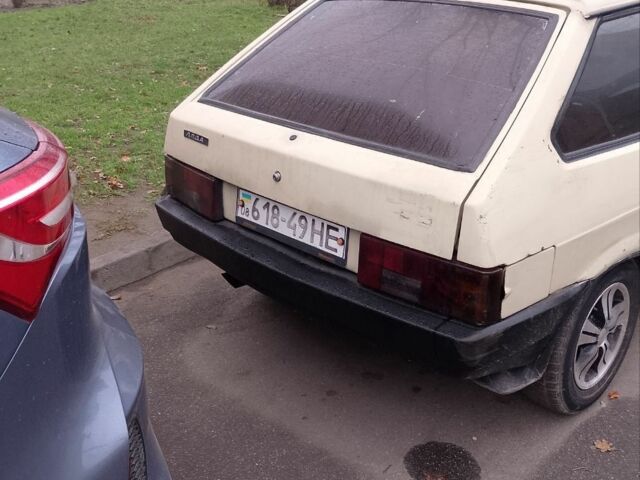 Бежевый ВАЗ 2108, объемом двигателя 1.3 л и пробегом 200 тыс. км за 568 $, фото 3 на Automoto.ua