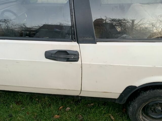 Бежевый ВАЗ 2108, объемом двигателя 1.3 л и пробегом 1000 тыс. км за 474 $, фото 2 на Automoto.ua