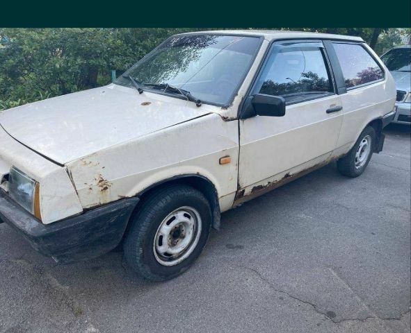 Бежевый ВАЗ 2108, объемом двигателя 1.3 л и пробегом 120 тыс. км за 331 $, фото 6 на Automoto.ua