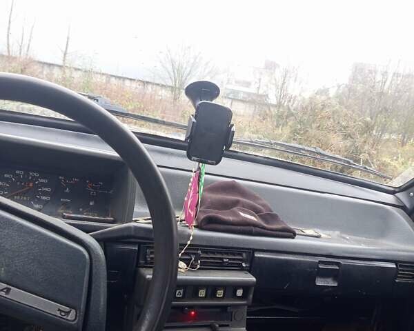 Бежевый ВАЗ 2108, объемом двигателя 1.3 л и пробегом 211 тыс. км за 280 $, фото 2 на Automoto.ua