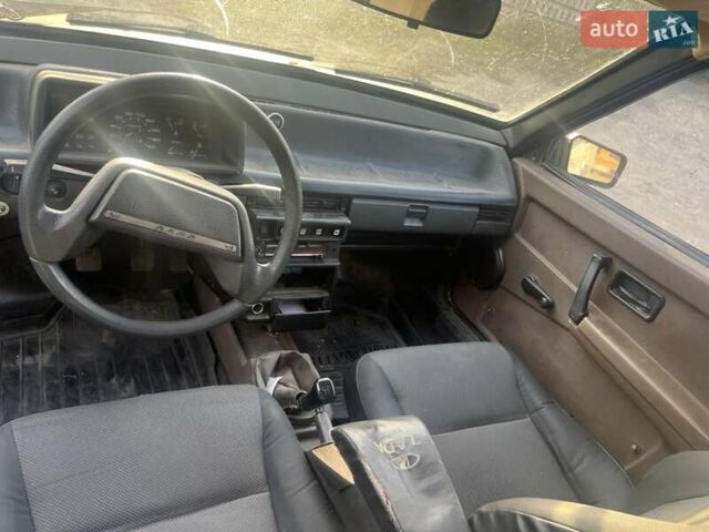 Бежевий ВАЗ 2108, об'ємом двигуна 1.5 л та пробігом 211 тис. км за 723 $, фото 3 на Automoto.ua