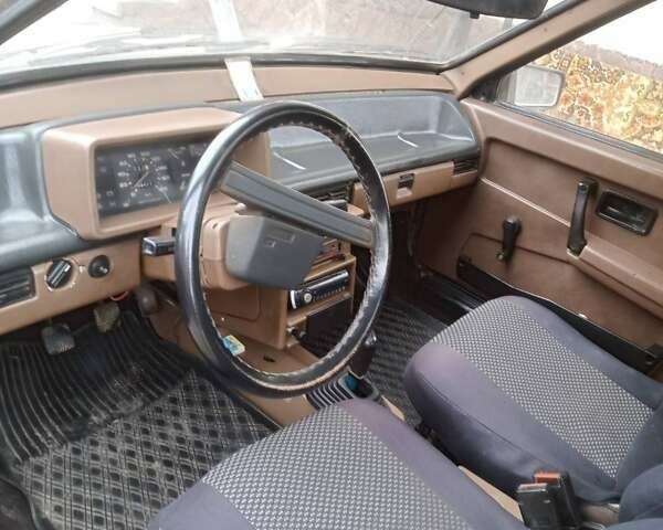 Бежевый ВАЗ 2108, объемом двигателя 1.3 л и пробегом 250 тыс. км за 600 $, фото 4 на Automoto.ua