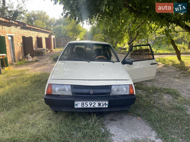 Бежевый ВАЗ 2108, объемом двигателя 1.5 л и пробегом 80 тыс. км за 1800 $, фото 1 на Automoto.ua