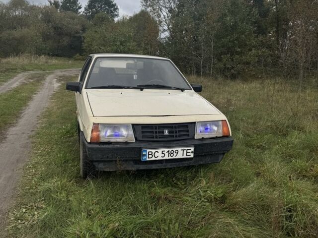 Бежевый ВАЗ 2108, объемом двигателя 1.3 л и пробегом 120 тыс. км за 888 $, фото 4 на Automoto.ua