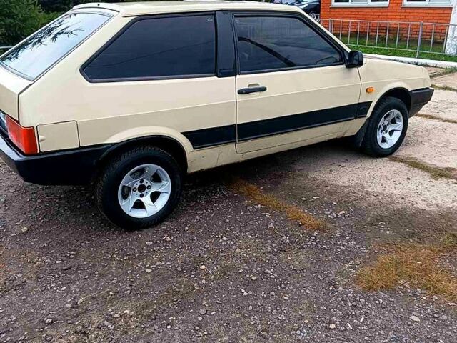 Бежевый ВАЗ 2108, объемом двигателя 1.1 л и пробегом 300 тыс. км за 1400 $, фото 7 на Automoto.ua