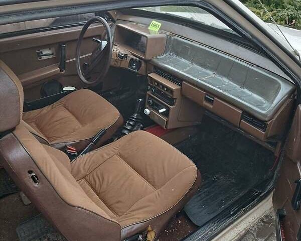 ВАЗ 2108 1988 в Хмельницком на Automoto.ua Бежевый ВАЗ 2108, объемом двигателя 1.5 л и пробегом 200 тыс. км за 1200 $, фото 7 на Automoto.ua