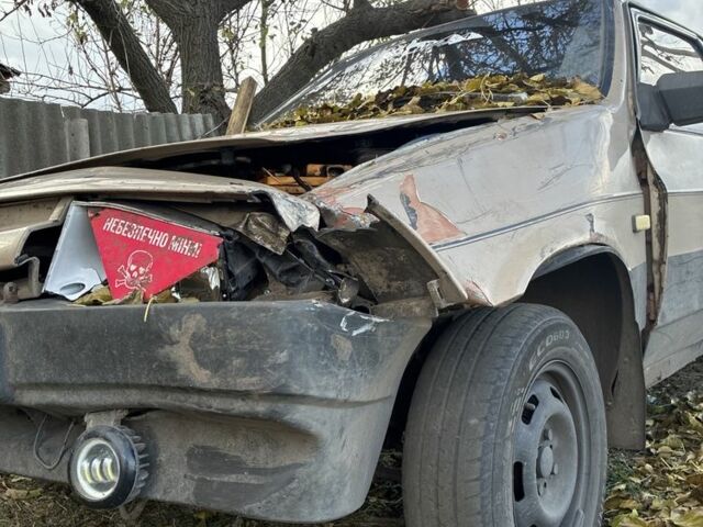 Бежевий ВАЗ 2108, об'ємом двигуна 1.3 л та пробігом 861 тис. км за 360 $, фото 3 на Automoto.ua