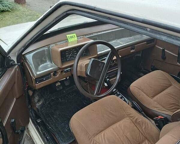 ВАЗ 2108 1988 в Хмельницком на Automoto.ua Бежевый ВАЗ 2108, объемом двигателя 1.5 л и пробегом 200 тыс. км за 1200 $, фото 2 на Automoto.ua