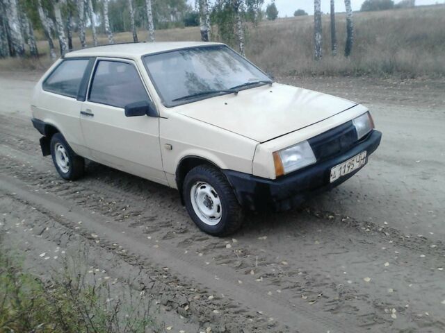 Бежевий ВАЗ 2108, об'ємом двигуна 1.5 л та пробігом 200 тис. км за 500 $, фото 1 на Automoto.ua