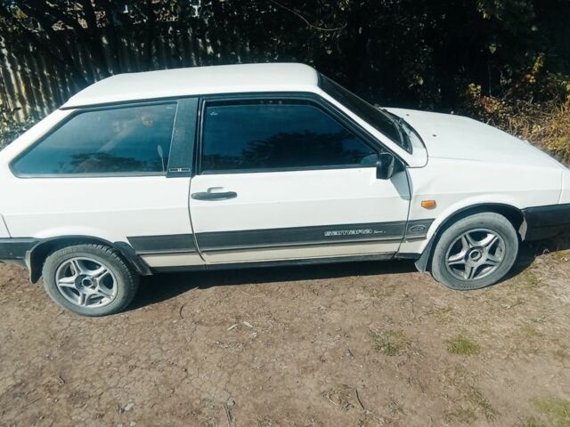 Бежевый ВАЗ 2108, объемом двигателя 1.3 л и пробегом 260 тыс. км за 1051 $, фото 3 на Automoto.ua